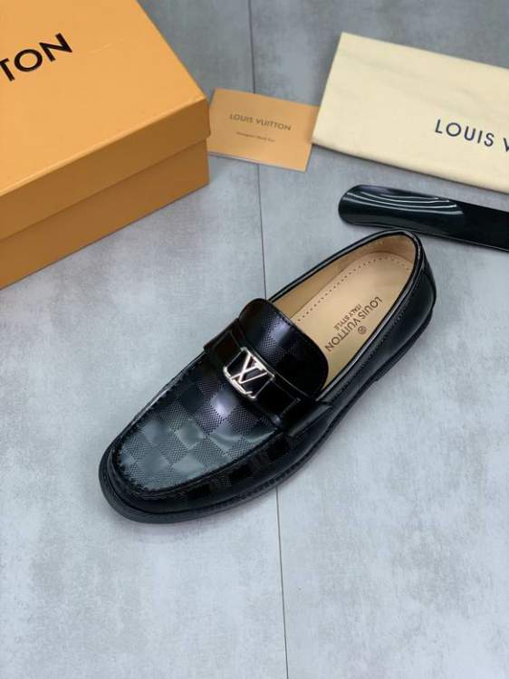 Picture of Louis Vuitton Shoes _SKULVsz38-441Cn060813900